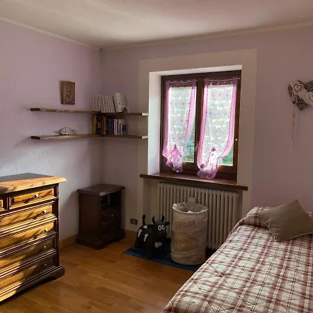 Family House: Apartamento